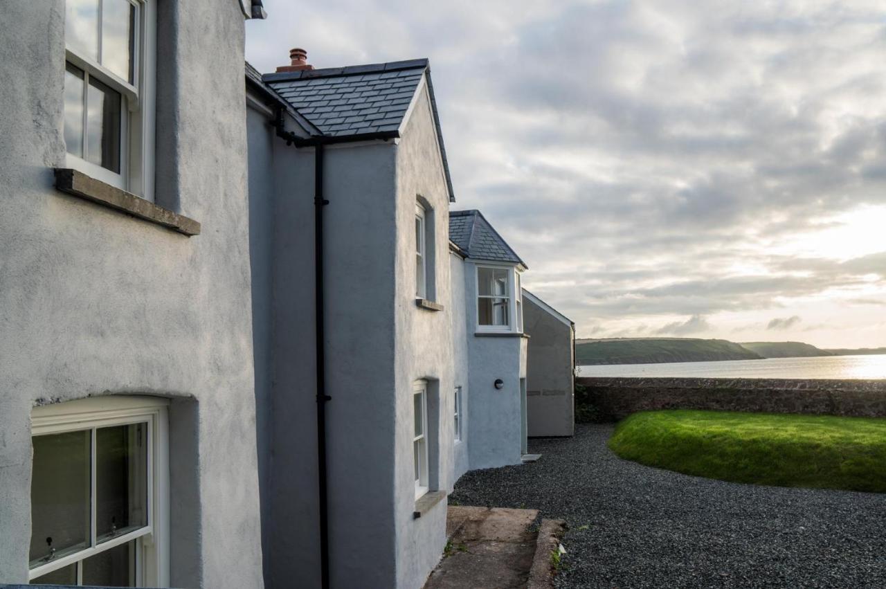 Brook Cottage - 2 Bedroom Cottage - Dale エクステリア 写真